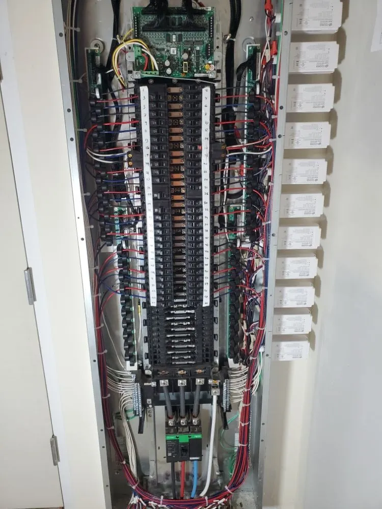 Professional emergency electrical service service in Yacolt, WA - Platinum Electrical