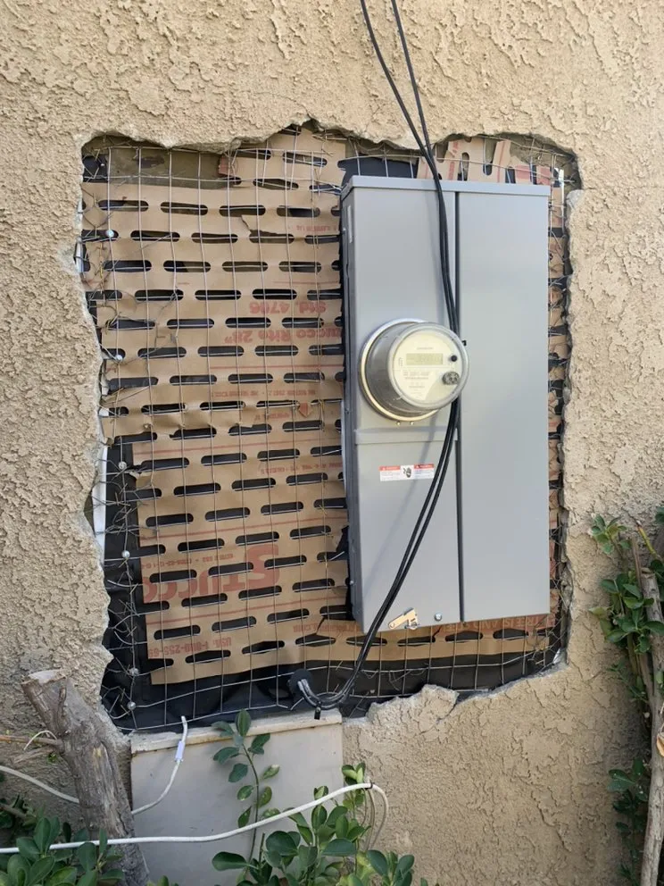 Expert emergency electrical service experts serving Tarzana, CA - Plug In Electric