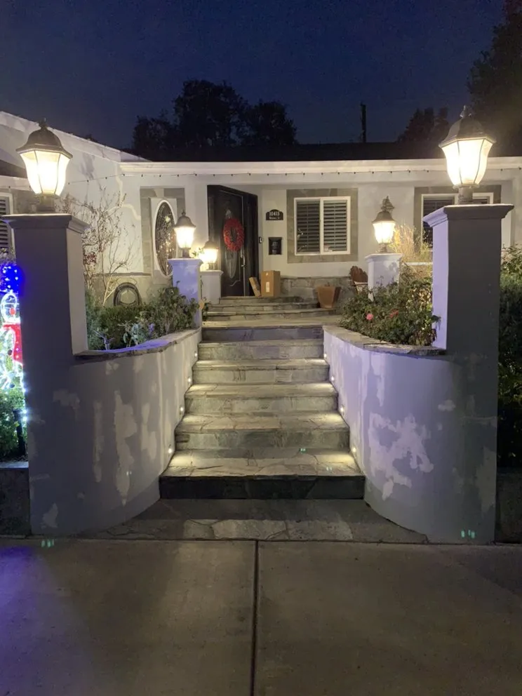 Licensed electrician providing emergency electrical service in Tarzana, CA - Plug In Electric