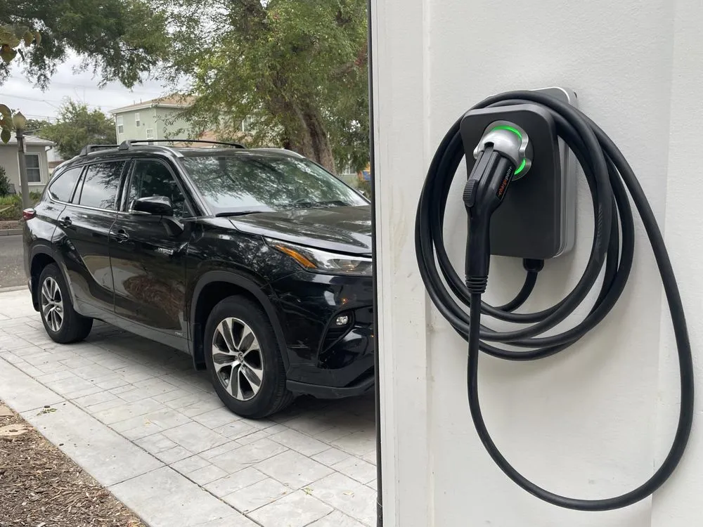 Slide of Plug-In EV Charging Solution