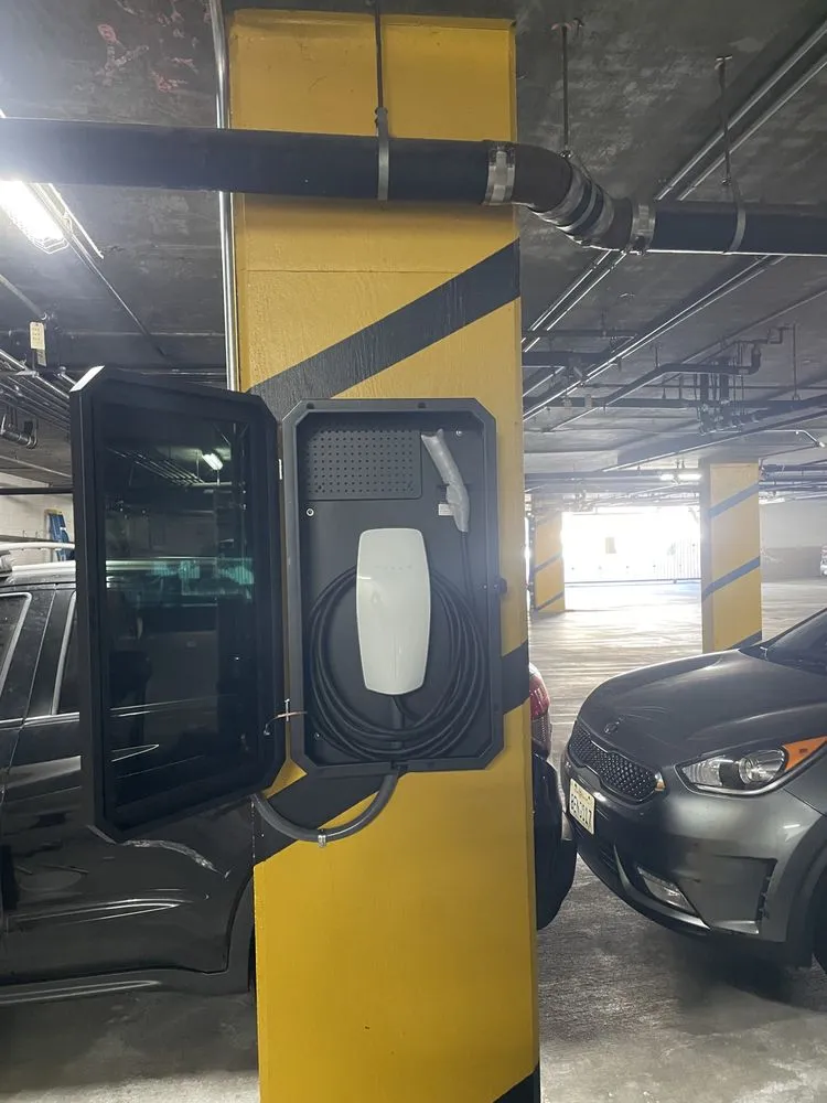 Professional electrical service for homes in panel upgrade, by