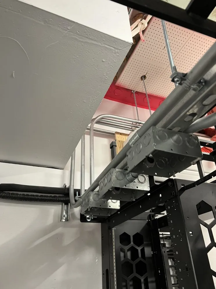 Slide of Plug it electric