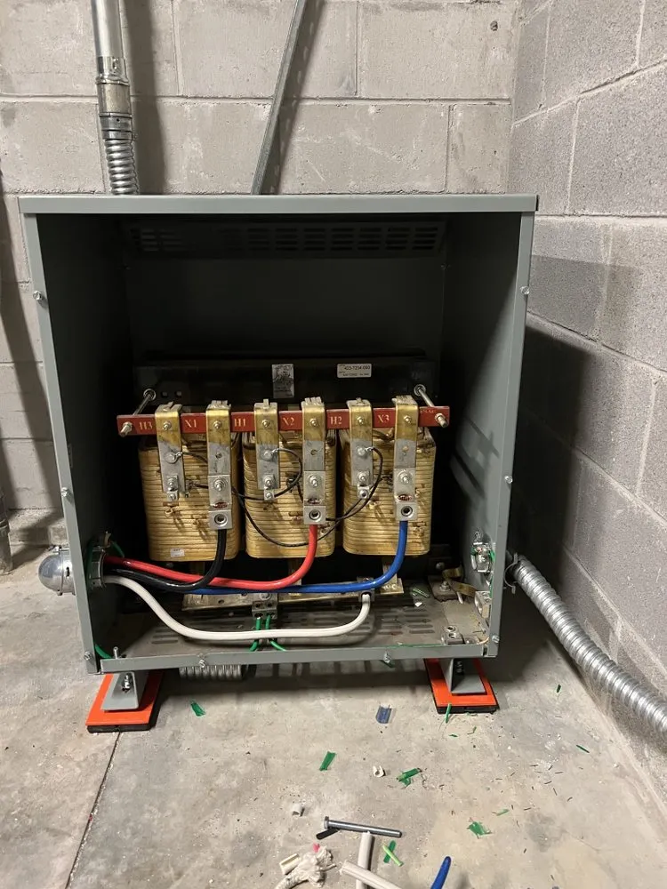 Slide of Plug it electric