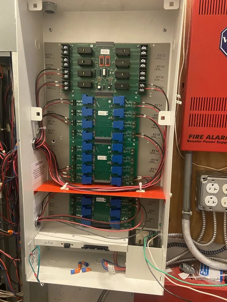 Emergency outlet and switch repair in ,  by Plug it electric