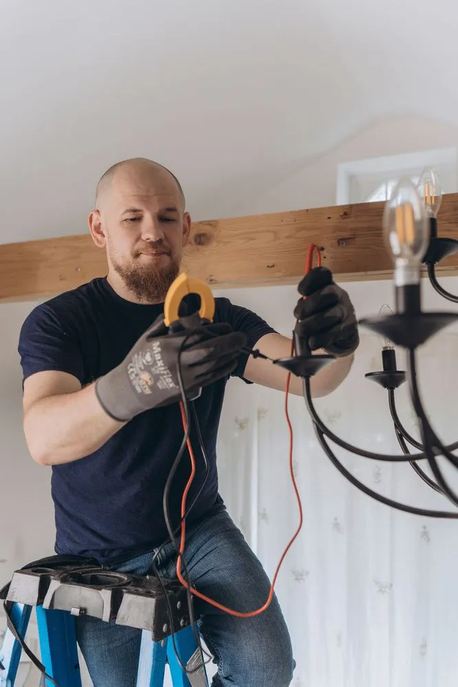 Slide of Plugg Electric