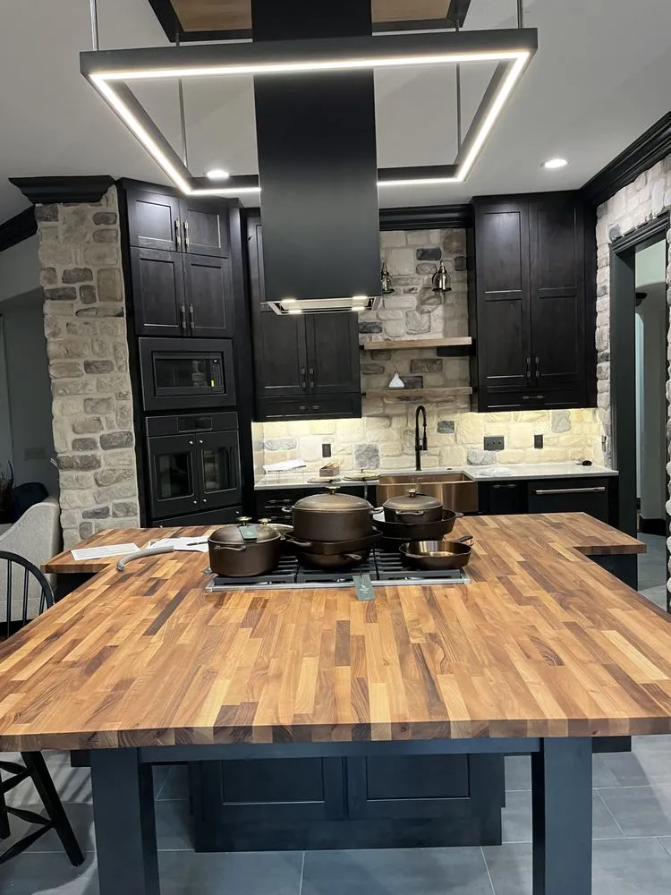 Slide of Plugged In Electric