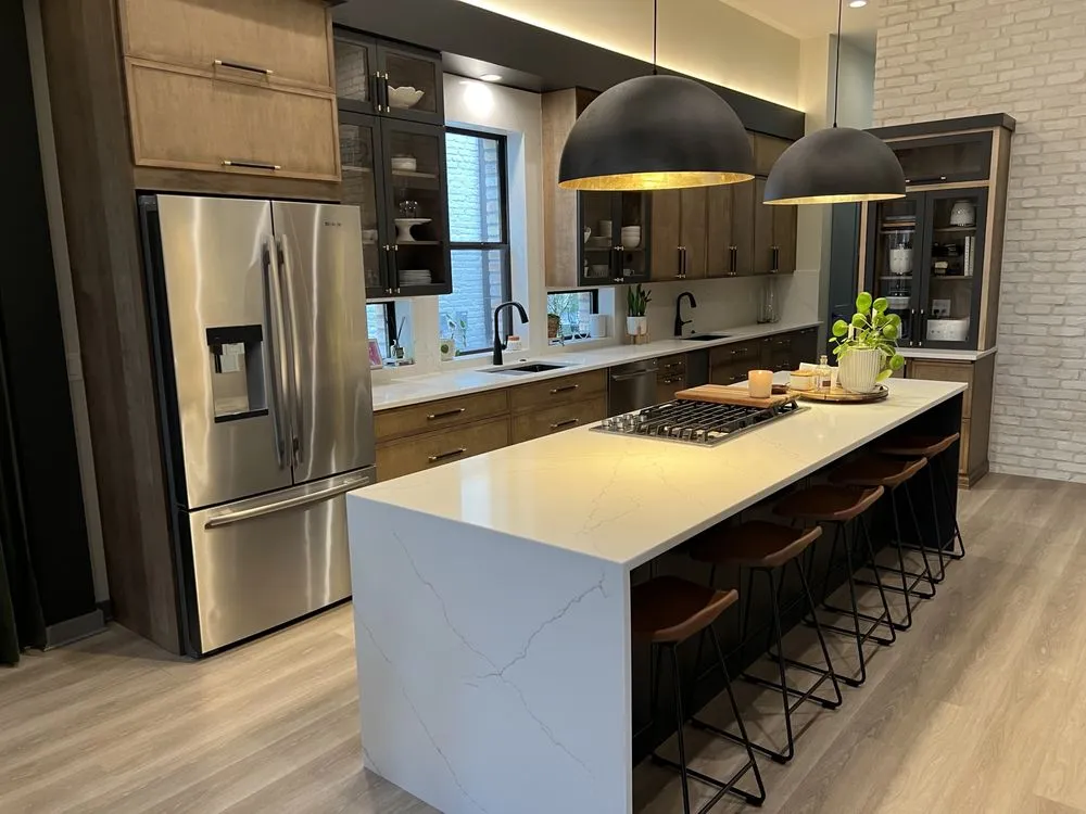 Slide of Plugged In Electric