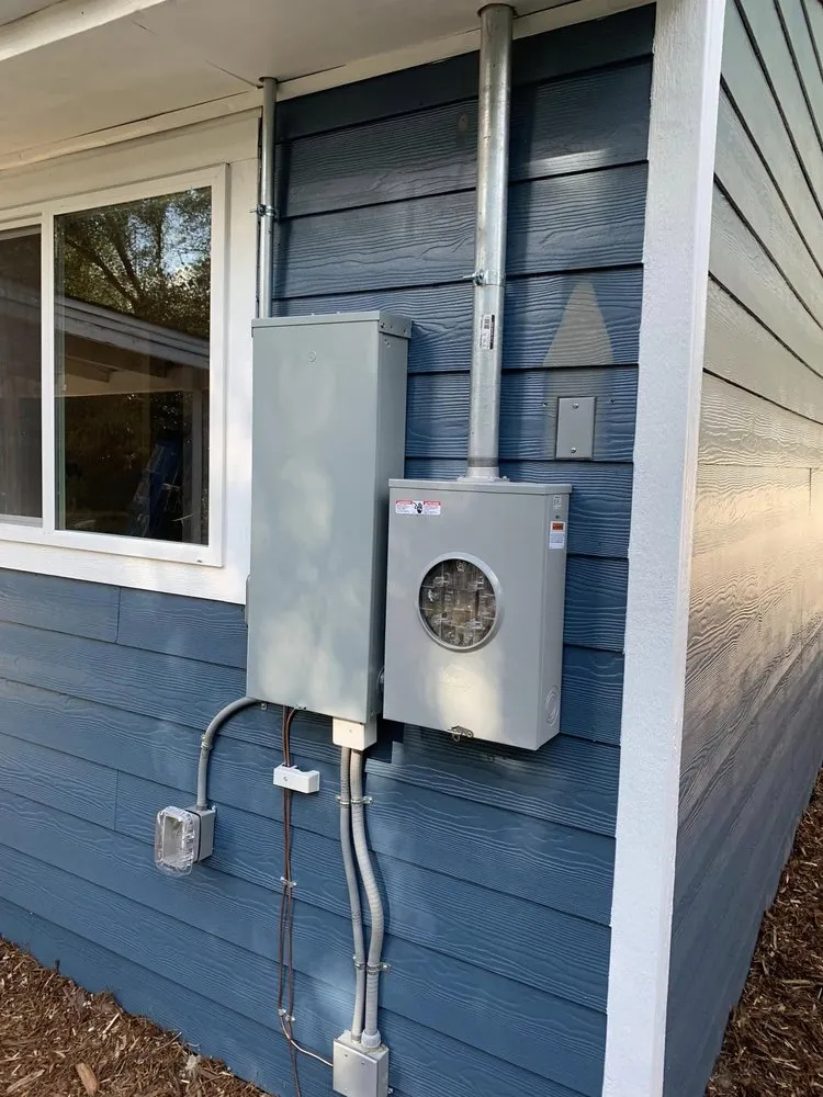 Slide of Plugged In Electrician