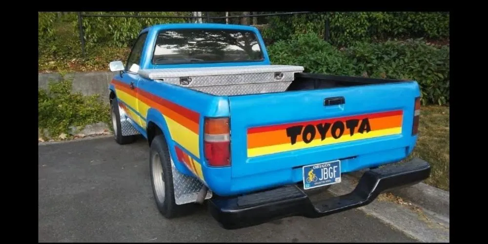 Slide of Pluggin Along