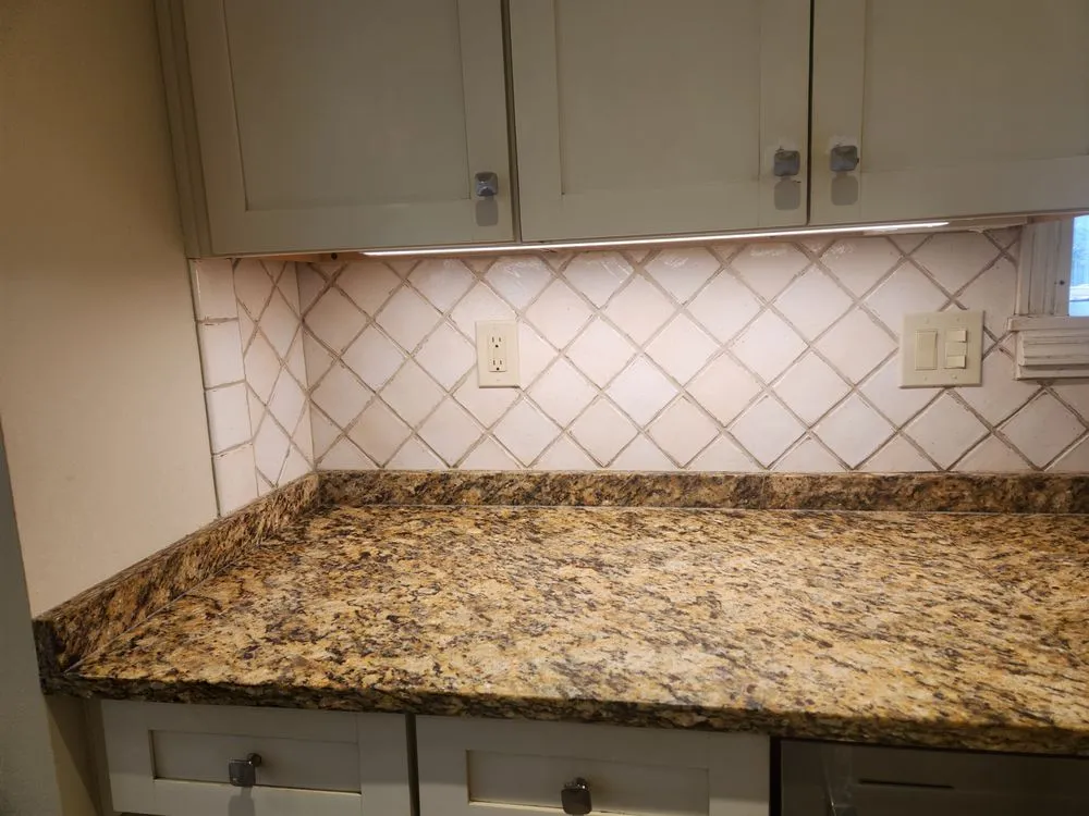 Slide of Plugz Electric