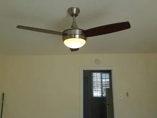 Slide of Plus Electric