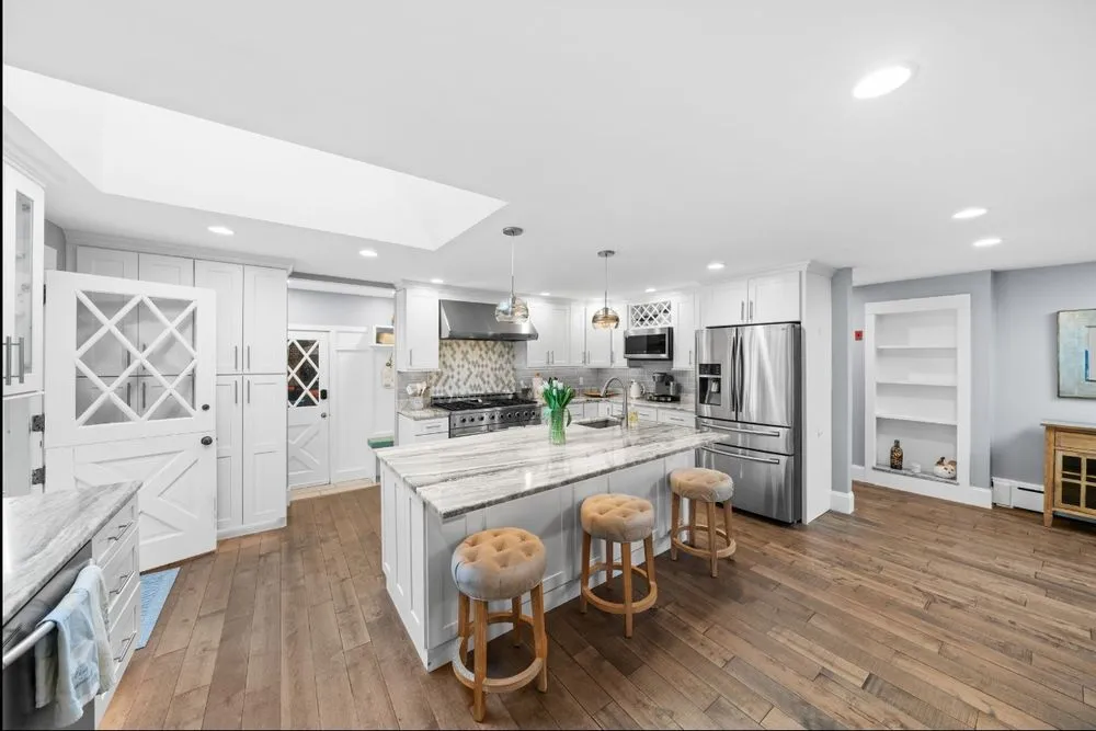 Slide of PM Electric