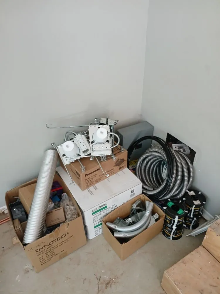 Slide of P&M Electric Services