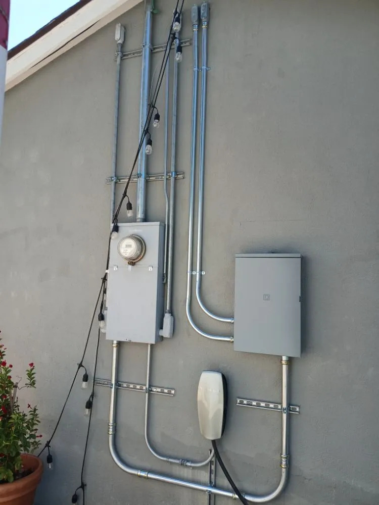 Slide of P&M Electric Services