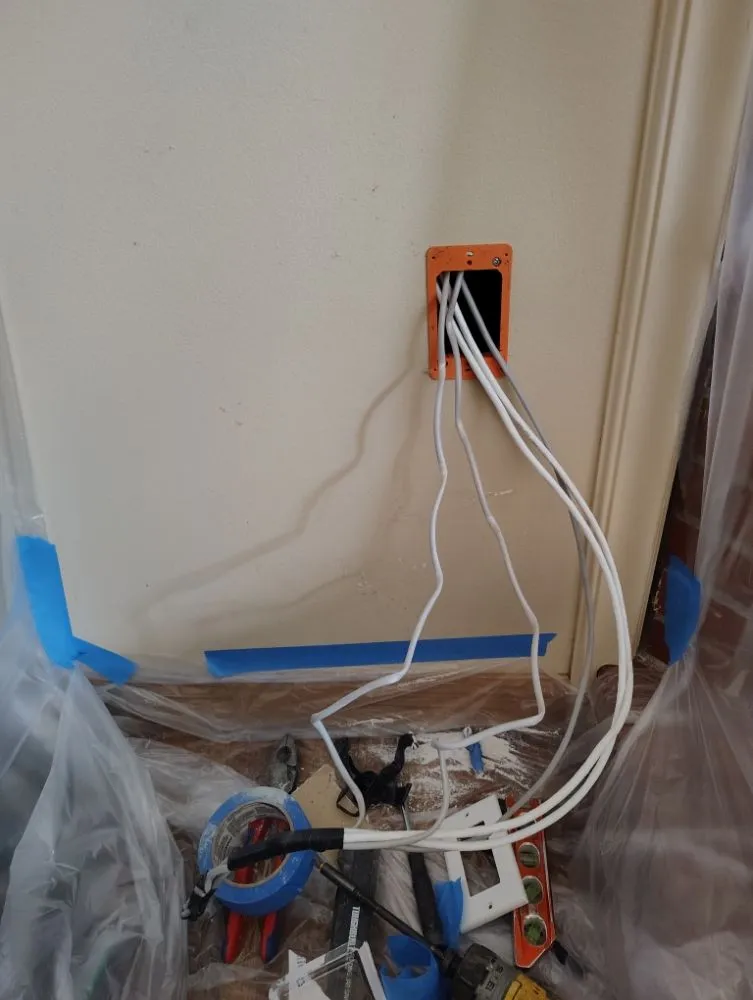 Slide of P&M Electric Services