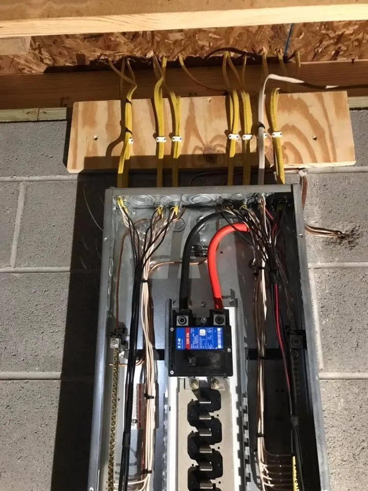 Slide of PM Electrical Solutions