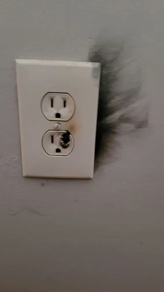 Reliable emergency electrical service service in , - PM handyman