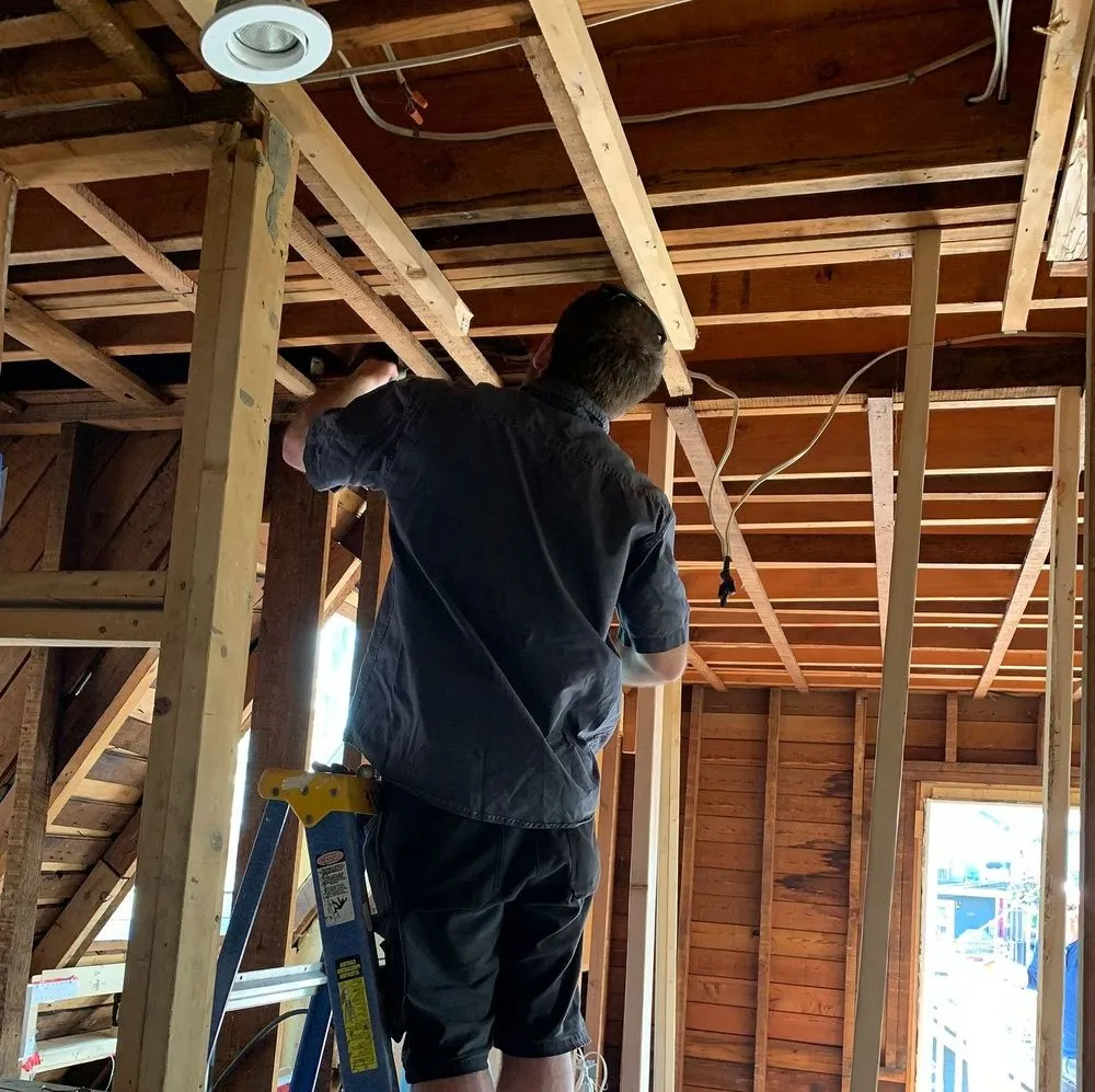 Emergency circuit breaker repair service in Pittsburgh, PA - Point Breeze Electric