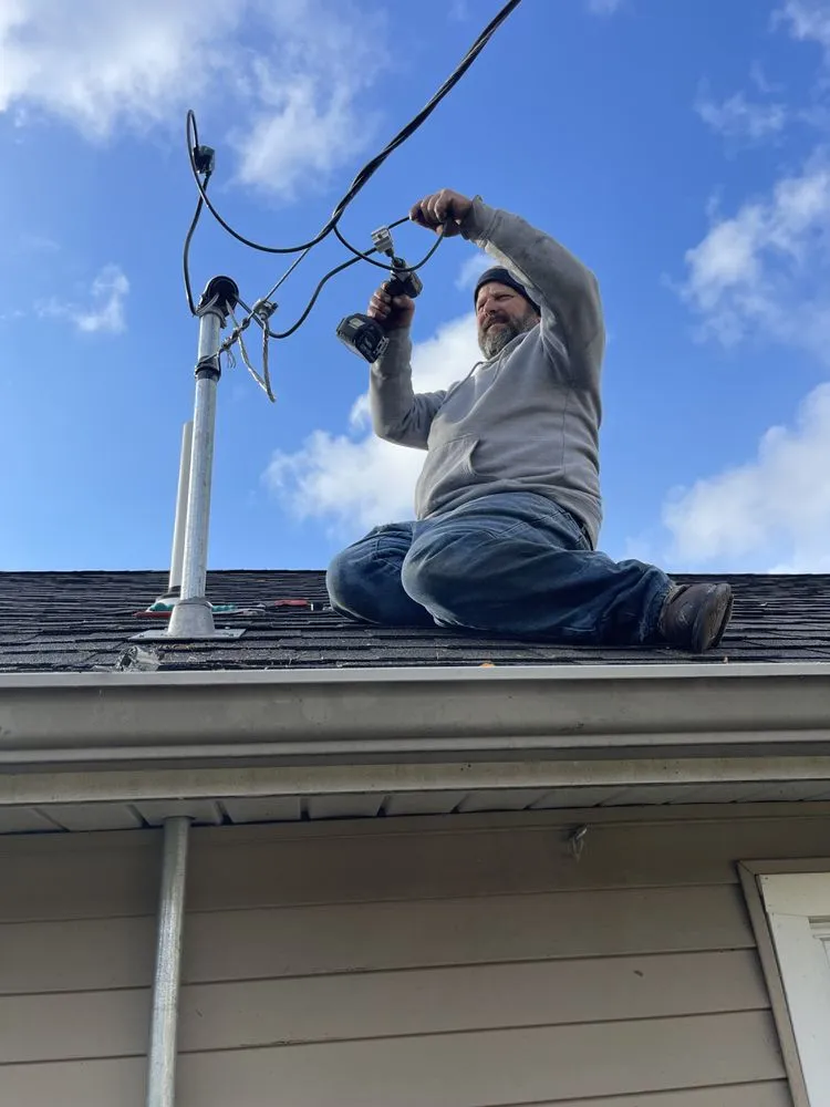 Emergency electrician providing emergency electrical service in North Street, MI - Poirier Contracting