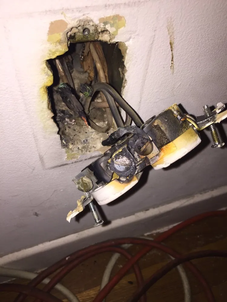 Slide of Polarity Electric