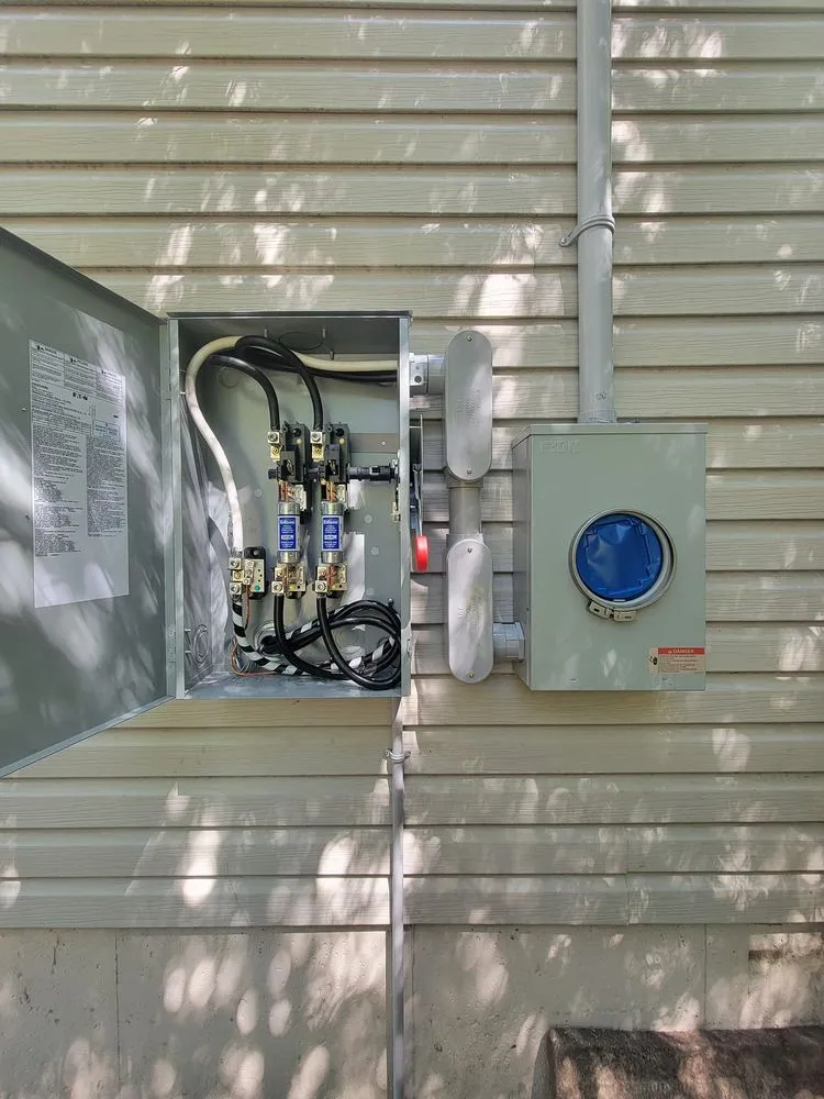 Slide of Poly High Master Electrician