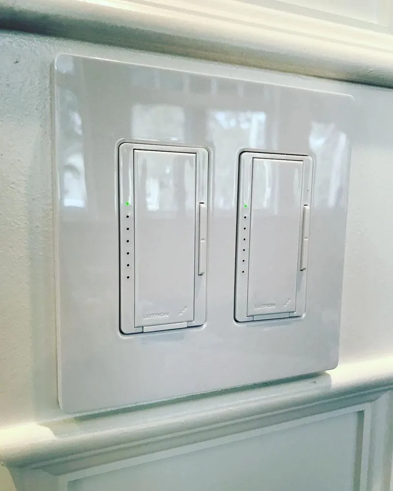 Slide of Polygon Emergency Electrician