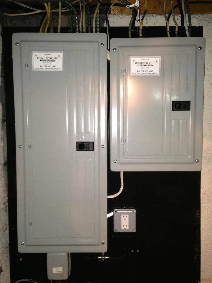 Slide of Polygon Emergency Electrician