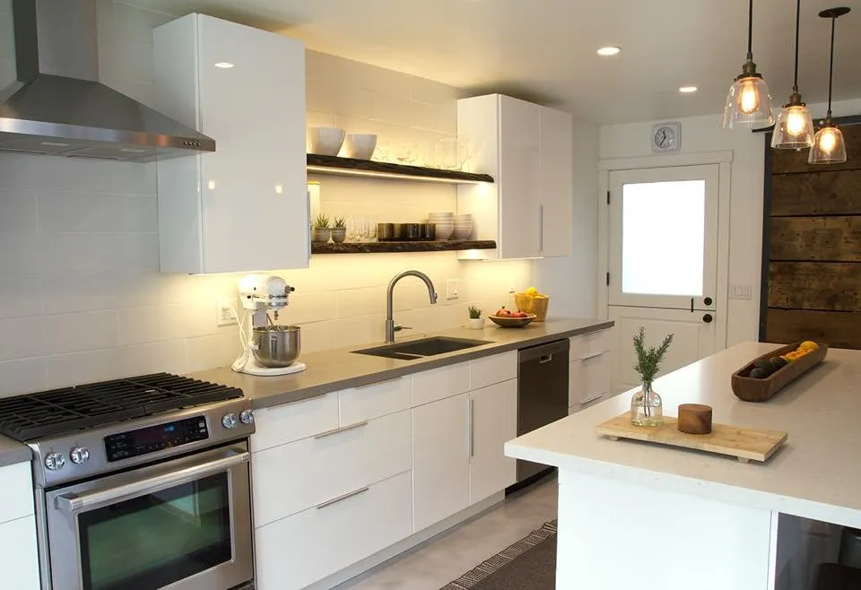 Slide of PoorBoy Electric & Lighting