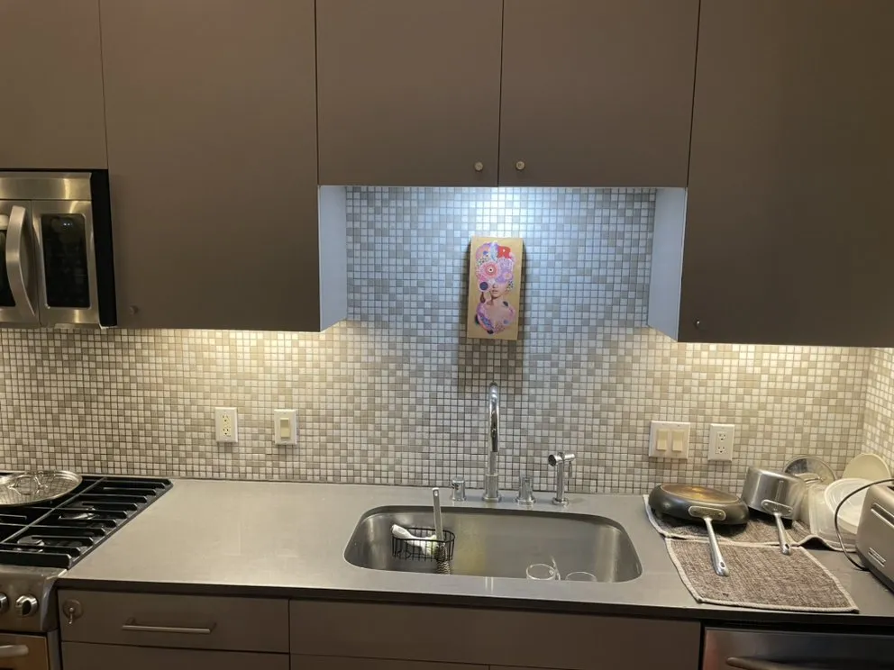 Trusted circuit breaker repair in ,  by Pop Electric