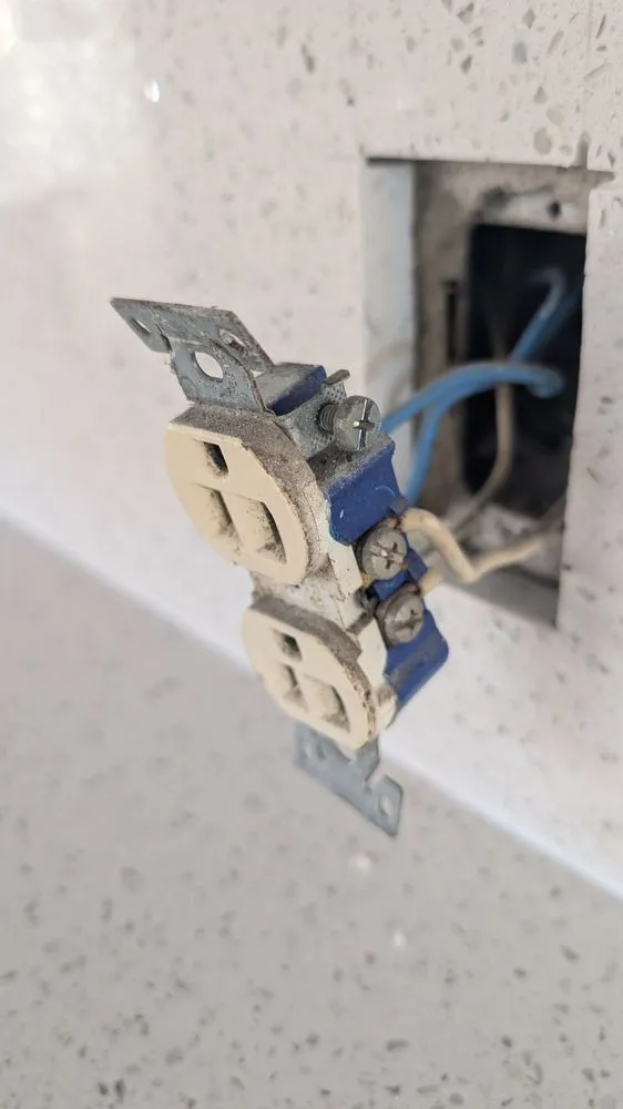 Slide of Portillo’s Electrical Service