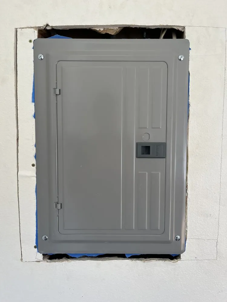 Affordable circuit breaker repair experts serving San Fernando Valley, CA - Positive Electricians