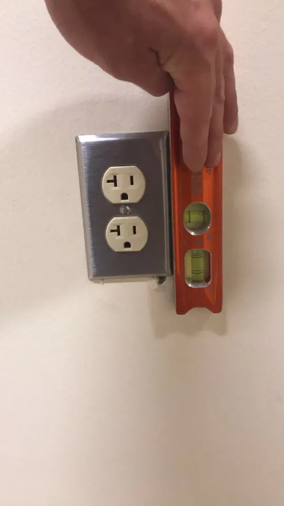 Slide of Post and Hohenstein Electrical Llp