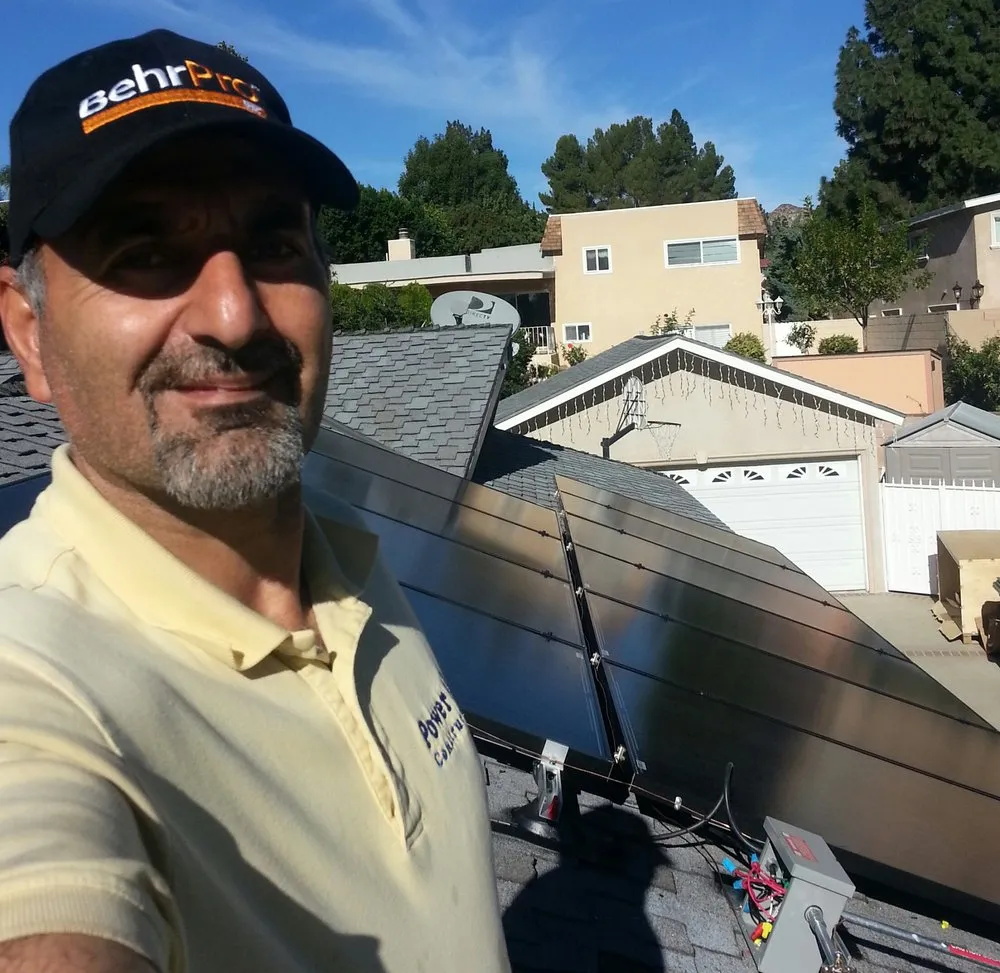 Emergency electrician providing circuit breaker repair in Tarzana, CA - Power 4 U