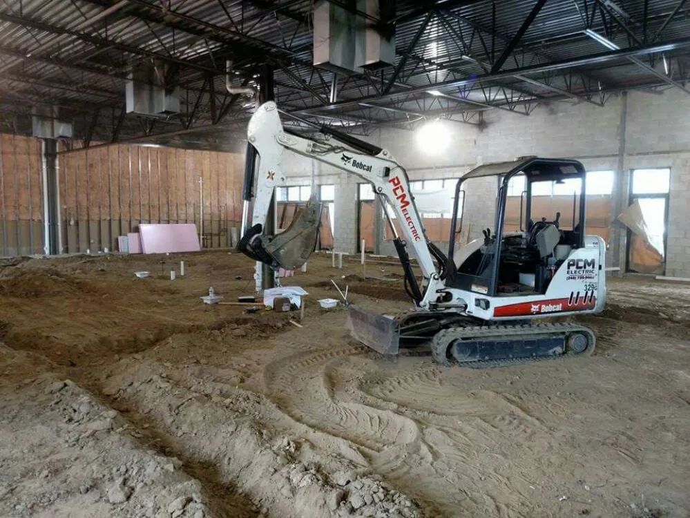 Slide of Power Construction & Maintenance