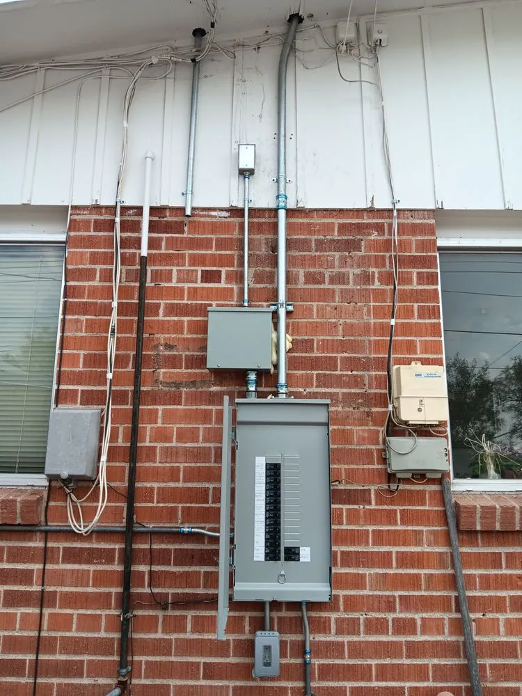 Expert circuit breaker repair in ,  by Power House Electrical Solutions