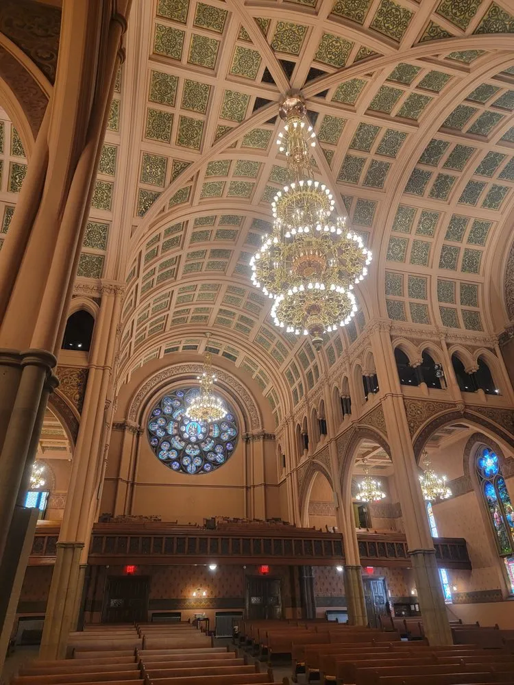 Reliable electrician providing outlet and switch repair in , 