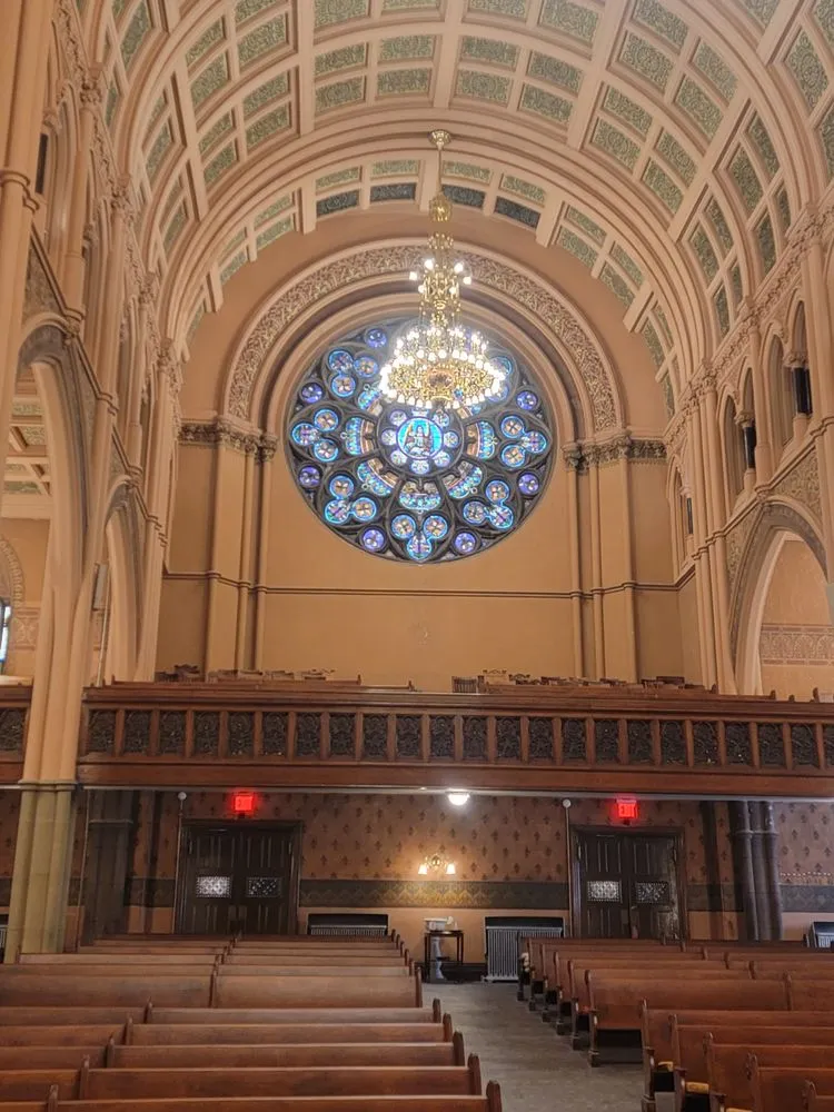 Affordable electrician providing wiring installation in , 