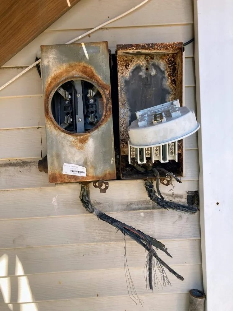 Professional emergency electrical service service in ,  - Power Plus Electrical Services Inc