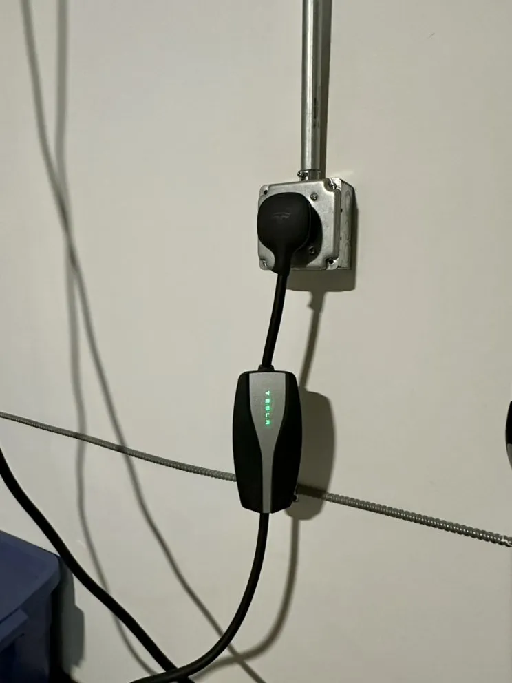 Emergency outlet and switch repair experts serving ,  - Power Plus Electrical Services Inc