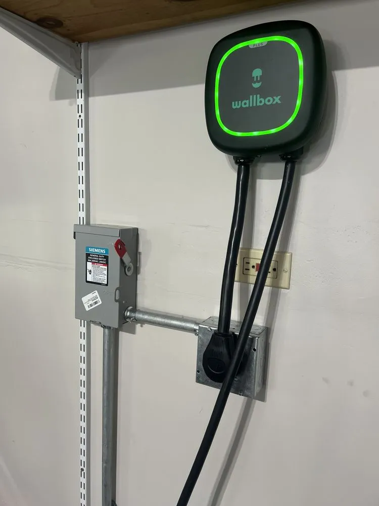 Trusted electrical service for homes in electrical repair,  by 