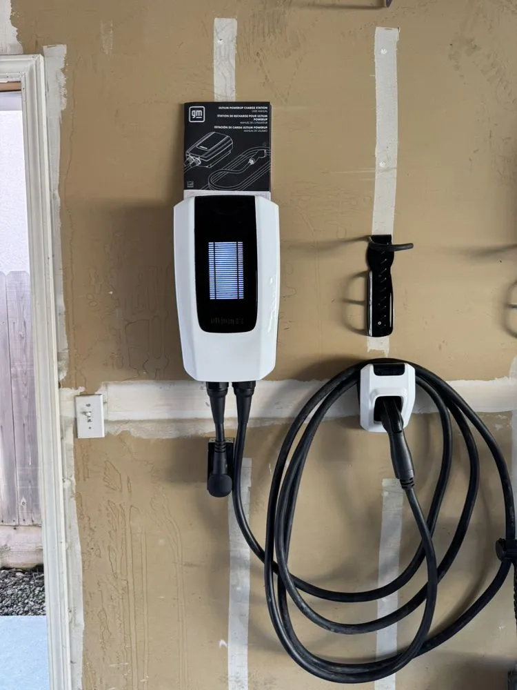 Slide of Power Pro's Electric & Solar