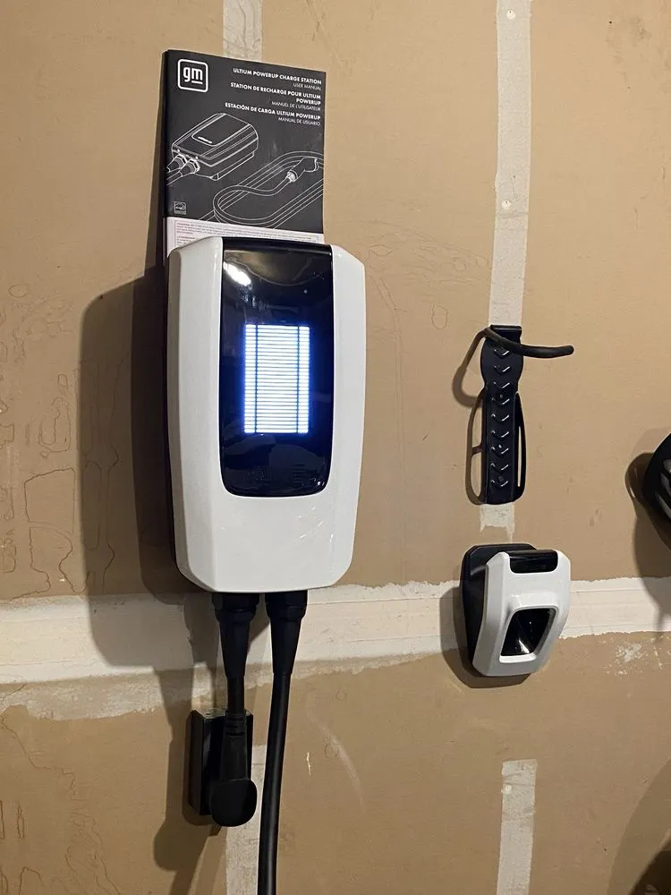 Slide of Power Pro's Electric & Solar