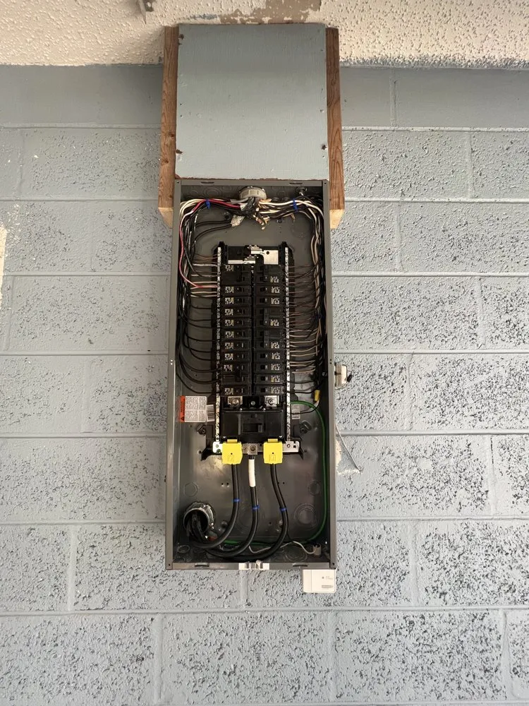 Expert electrician providing circuit breaker repair in Tampa Bay, FL - Power Solutions Brandon