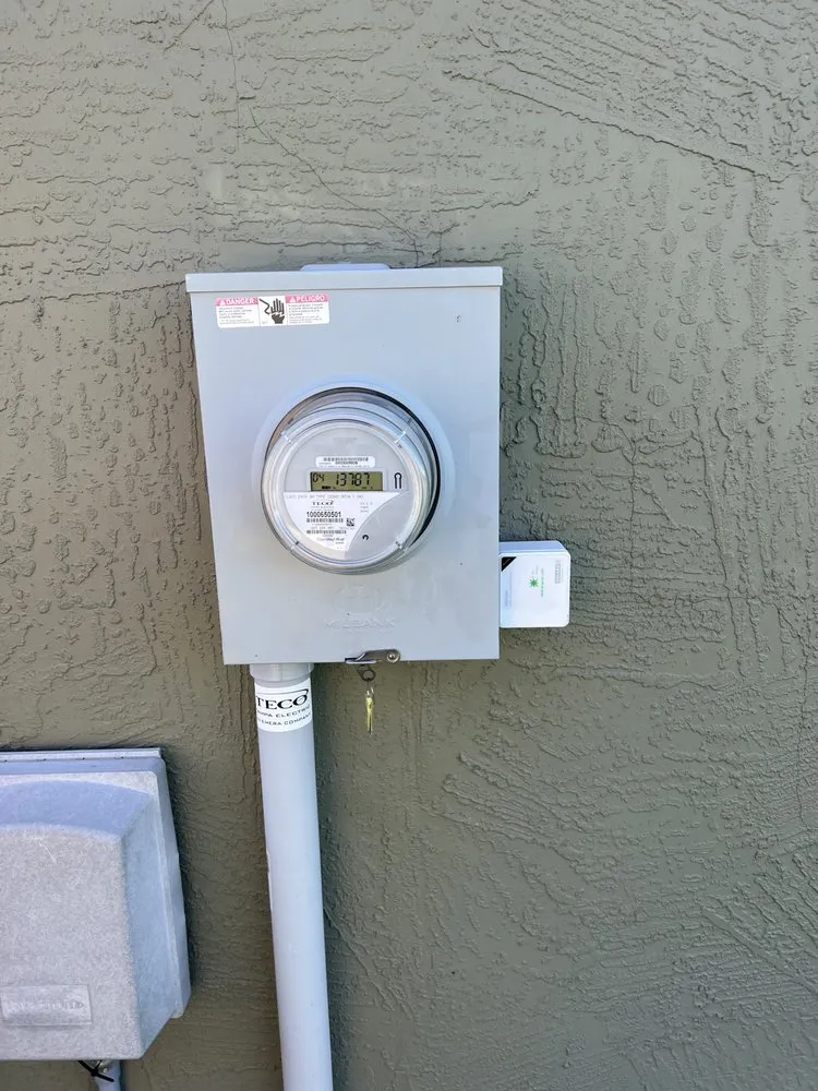 Expert circuit breaker repair in Tampa Bay, FL by Power Solutions Brandon