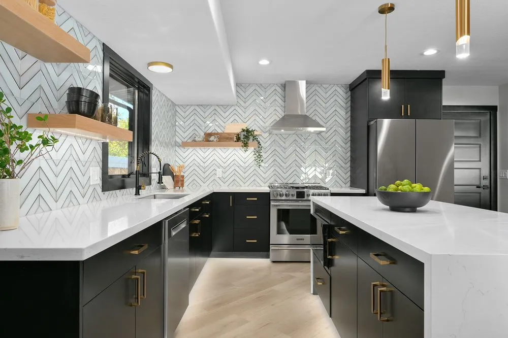 Emergency electrical repair service in , - Power Source Electric