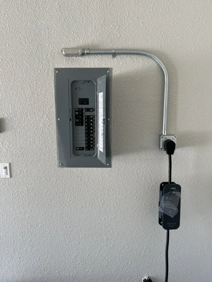 Licensed electrician providing outlet and switch repair in Arden-Arcade, CA - Power-Up Electric
