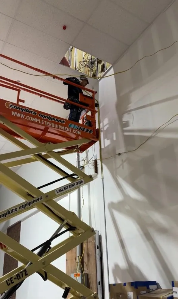 Slide of Powered by Sam