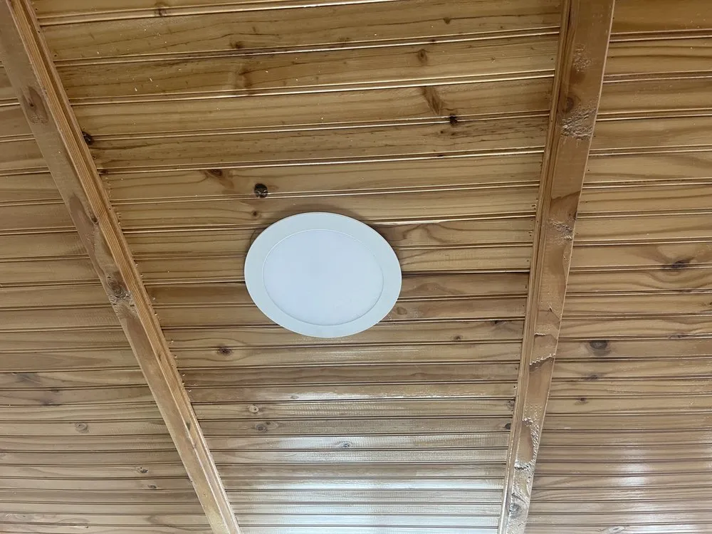 Expert electrician providing circuit breaker repair in ,