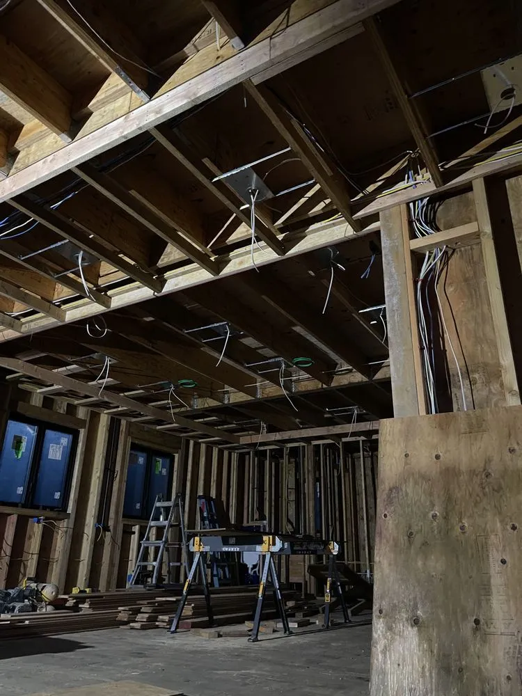 Slide of PowerSun Electrician