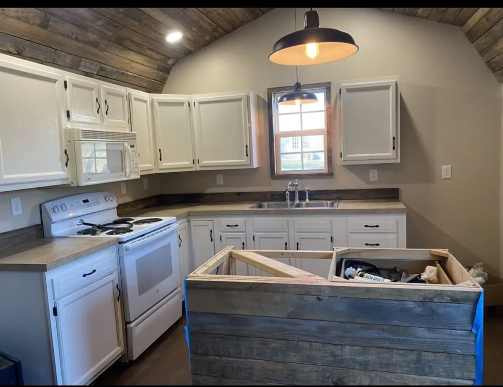 Licensed electrician providing panel upgrade in Hudson, KY - PPS Electric